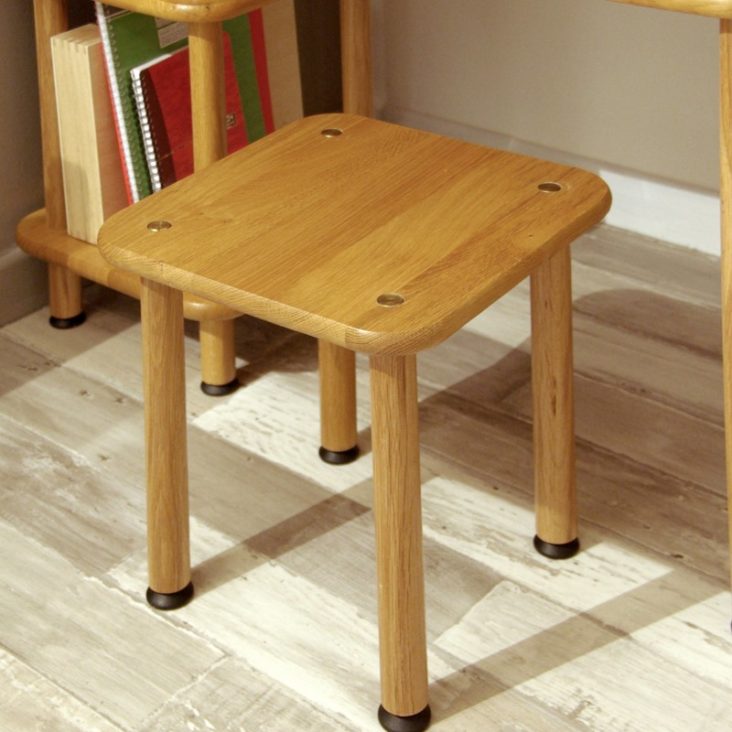 Tabouret Enfant Empilable En PVC - Dimensions 8x8x6 Pouces, Couleur Jaune, Stable Et Sécurisé