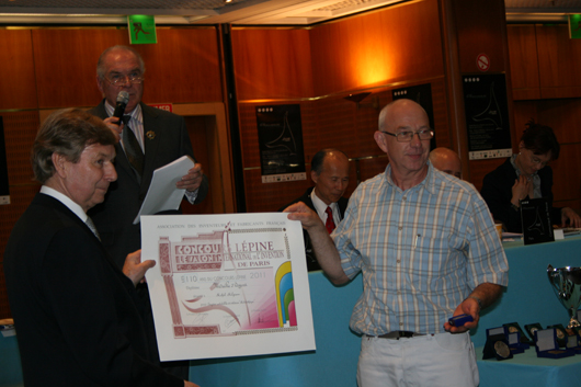 remise de médaille au concours Lépine