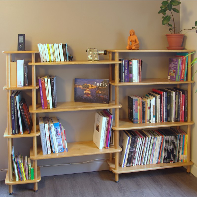 Bibliothèque SOPHIA 134 cm SOPHIA 134cm-Bibliothèque en bois massif modulable vue en situation