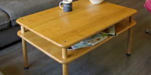 Table basse robuste et durable en bois massif